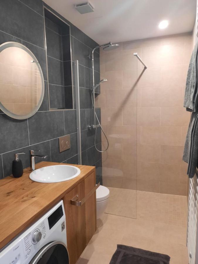 Mini-Apartment Адмонт Екстериор снимка